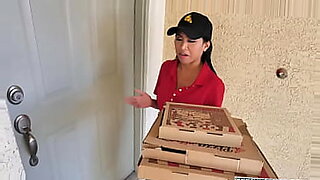 pizza delivery boys sex with telugu house owner