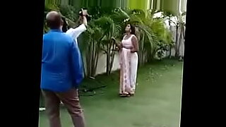 bhabhi removing her saree hindi audio europ