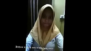 anak selingkuh sama mertua