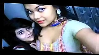 gulabi chut ko chatna sahi videos