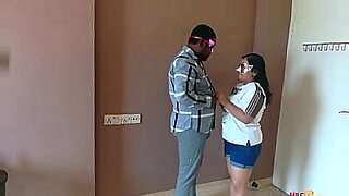 indian aunty remove saree hot boob press navel kiss sudeca xvifos