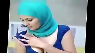 young indian asamese girl showing boobs and pussy