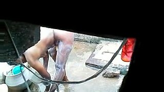 indian aunty bathing nakedly river