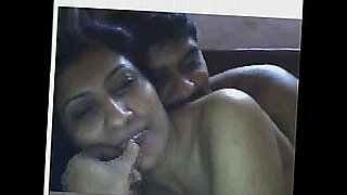 indian aunty saree re and showing pussyfucking