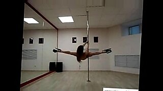 xxx pole dance